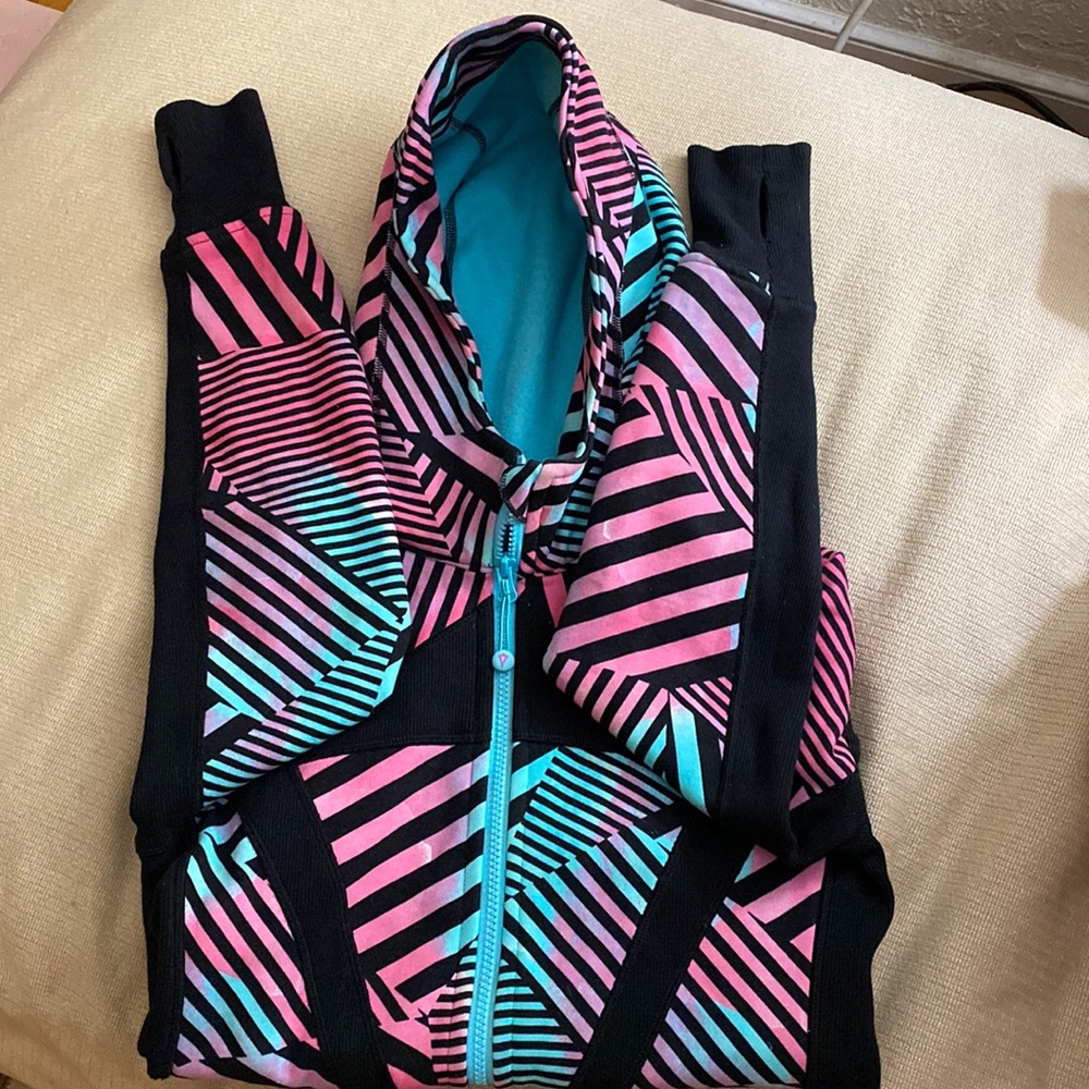 NWOT IVIVVA Multicolor heavy zipped sweatshirt size 14 great condition